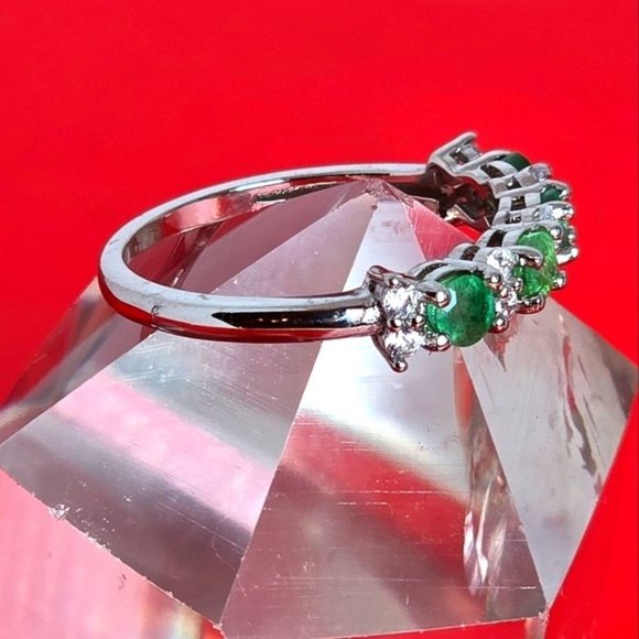 925 Sterling Silver Ring with Natural Emerald & CZ - Picture 2 of 13